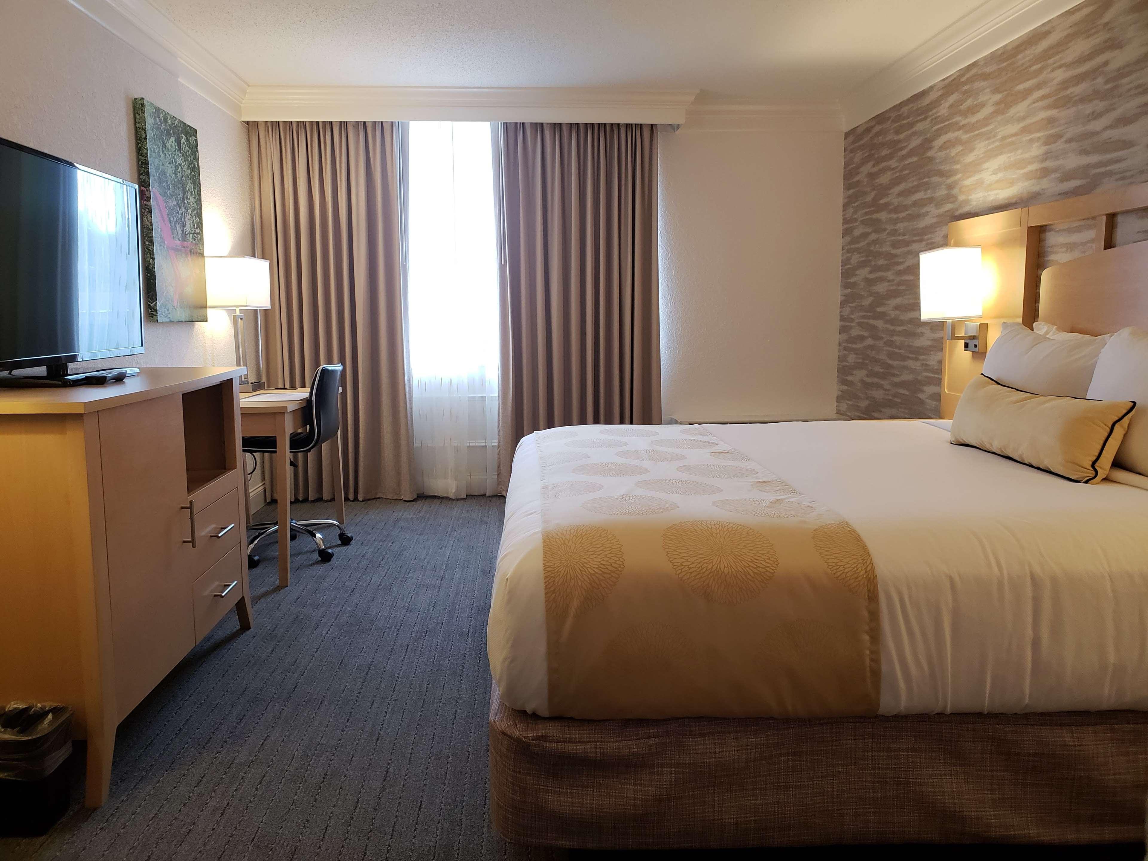 Best Western Plus University Inn Winston-Salem Exterior foto