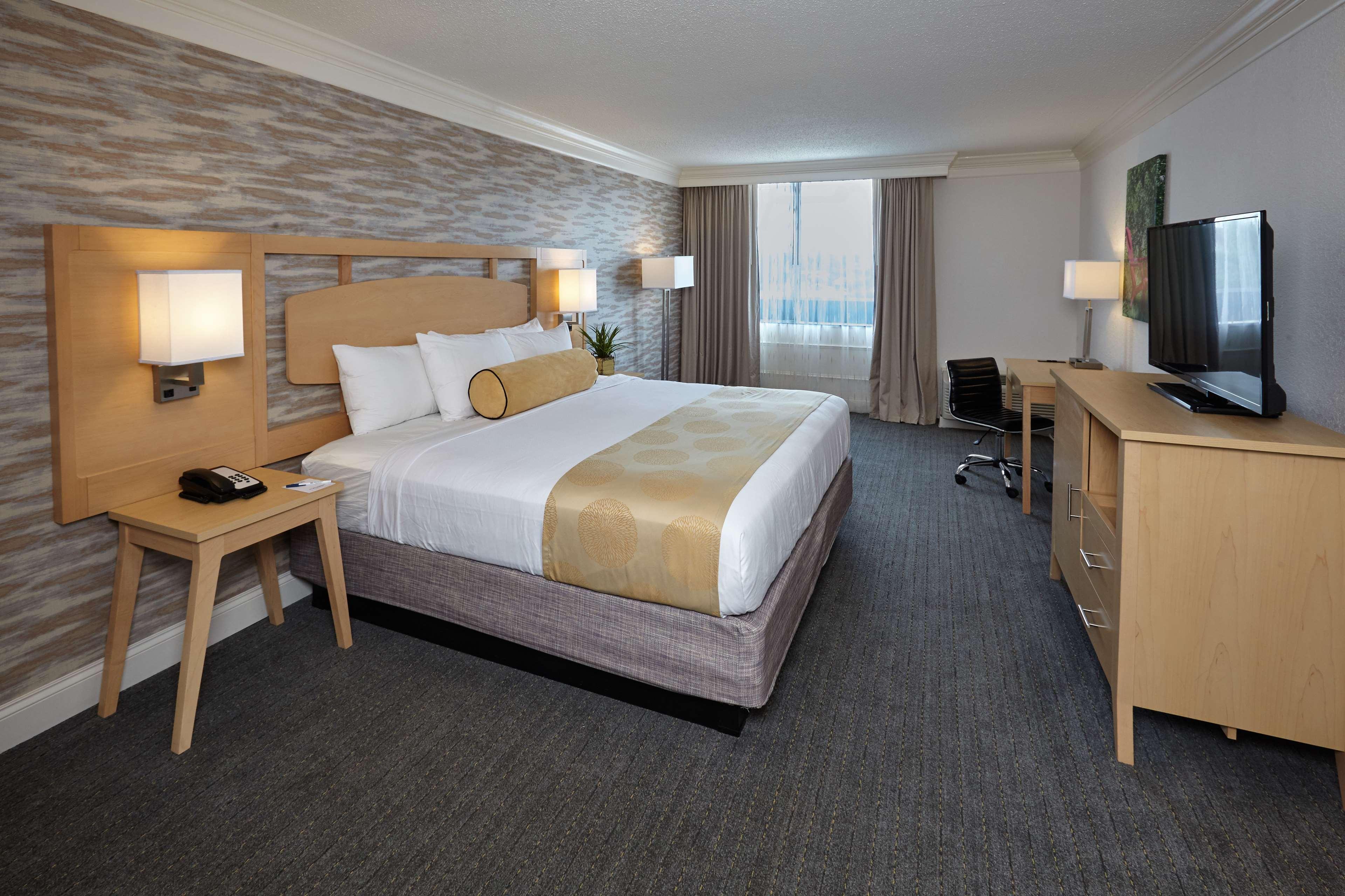 Best Western Plus University Inn Winston-Salem Exterior foto
