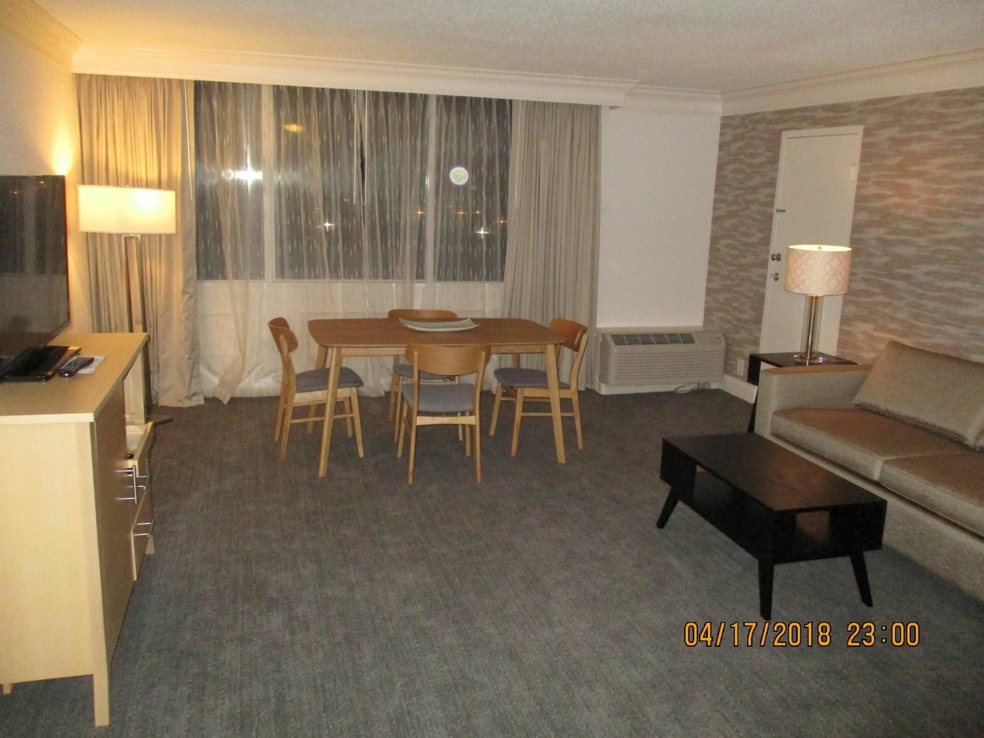 Best Western Plus University Inn Winston-Salem Exterior foto